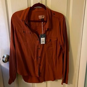 Women’s Blouse